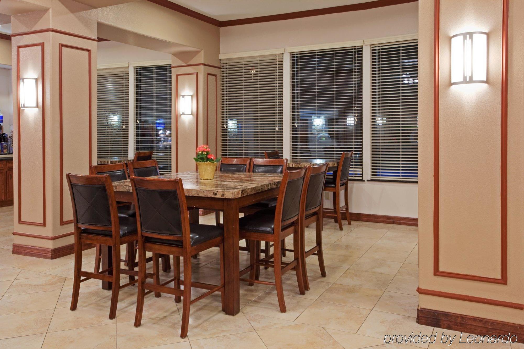 Express Texas City, An Ihg 2*