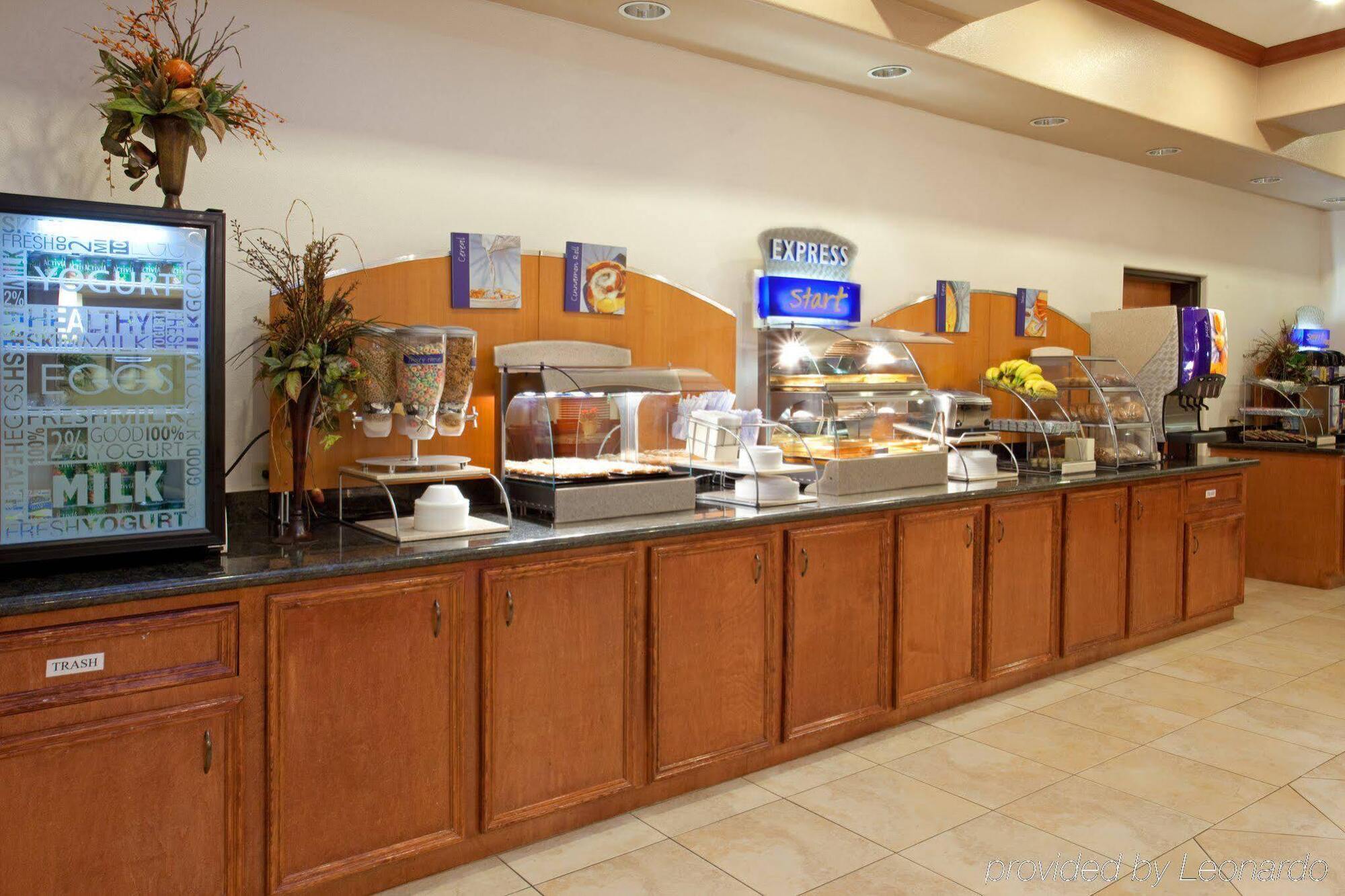 Express Texas City, An Ihg Hotel